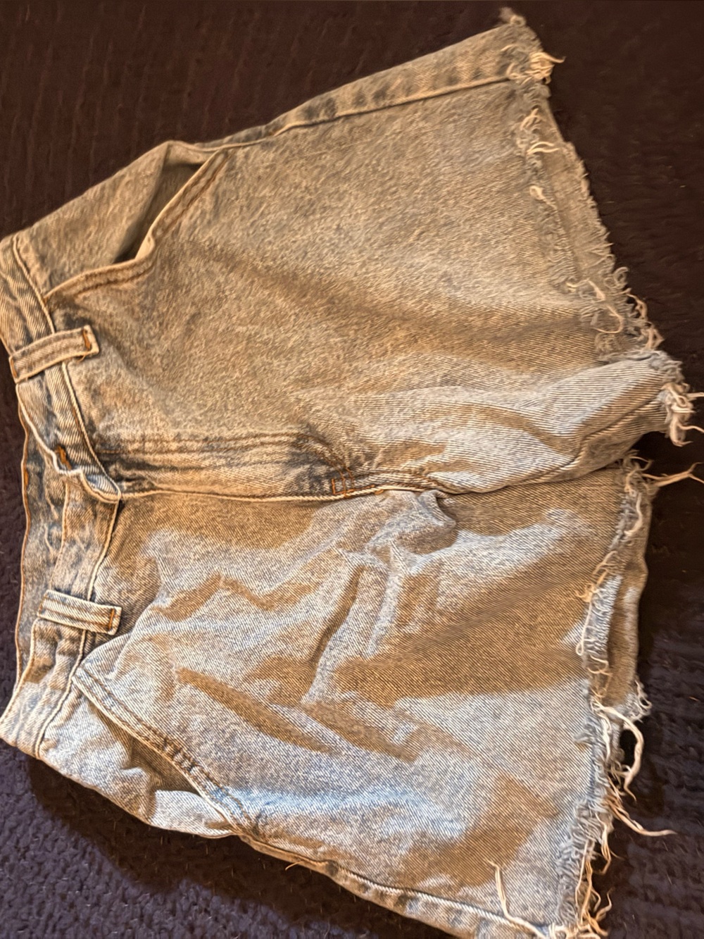 Women’s High-Waist Raw Hem Denim Shorts - Light Wash